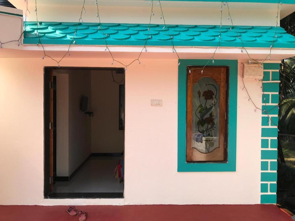 Acharekar's - Adorable Ac And Non Ac With Free Wi-fi *